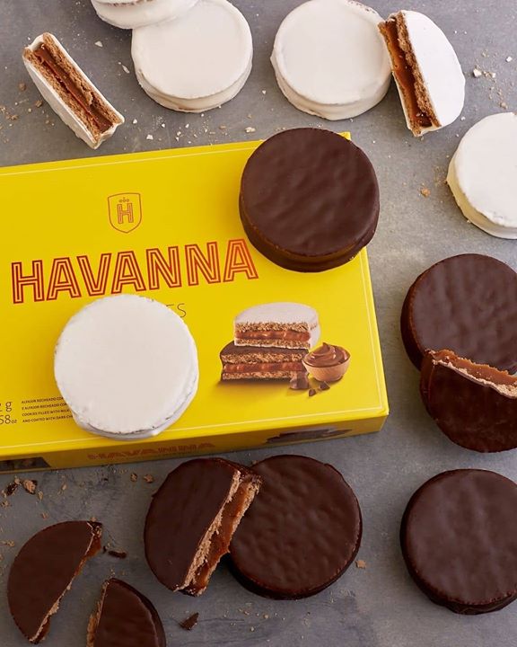 Alfajores mixtos glaseados y chocolate