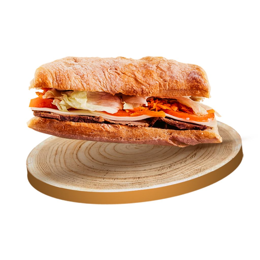 Sándwich de carne fría